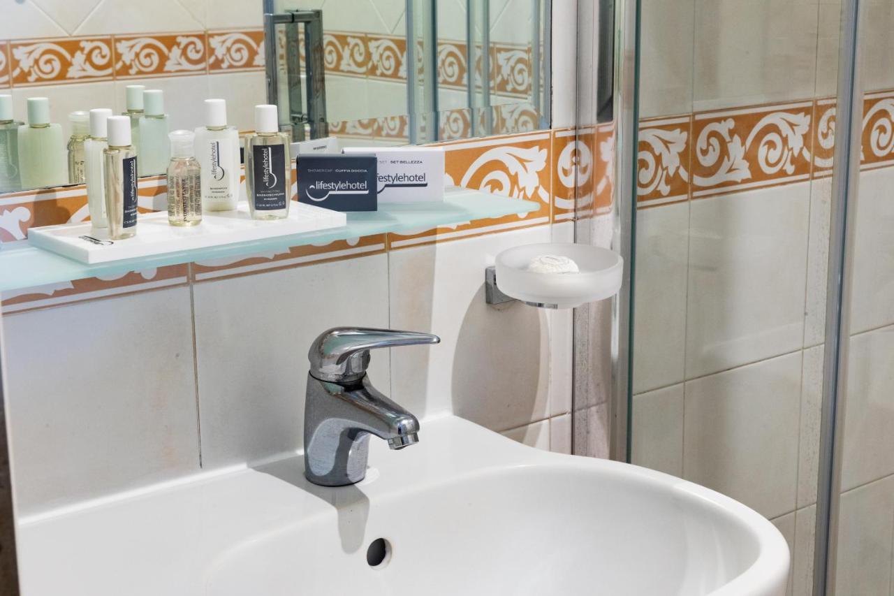 Rex Lifestyle Hotel Napoli Eksteriør bilde